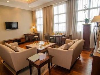 The Sunan Hotel