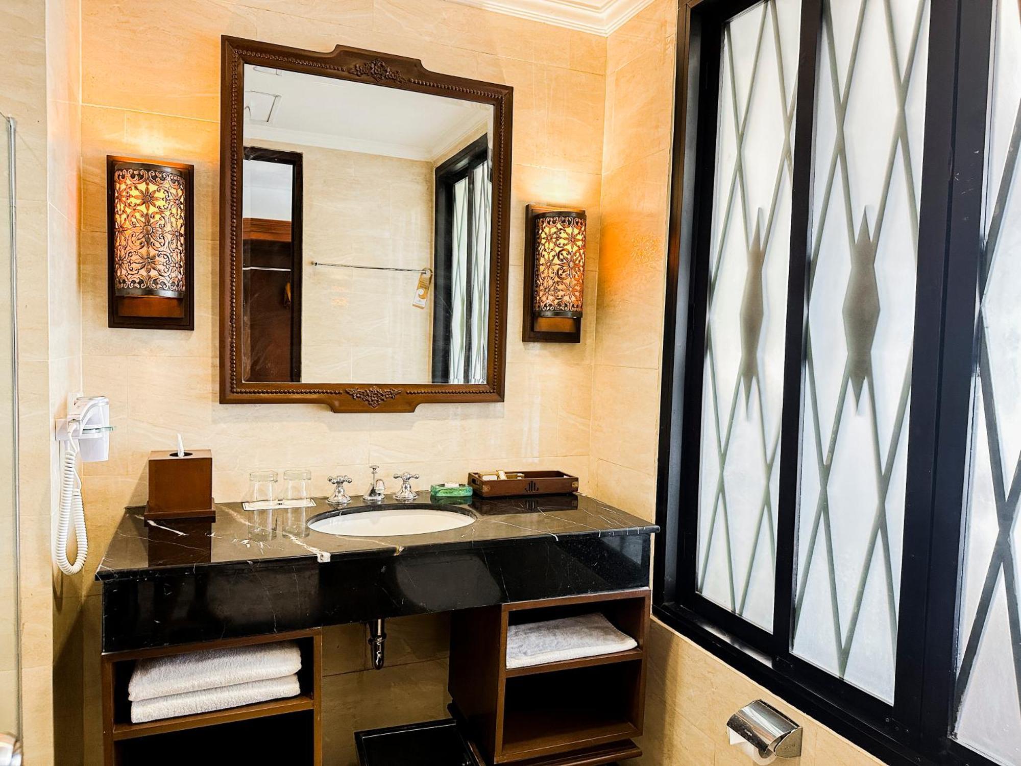 The Sunan Hotel Surakarta (Solo)