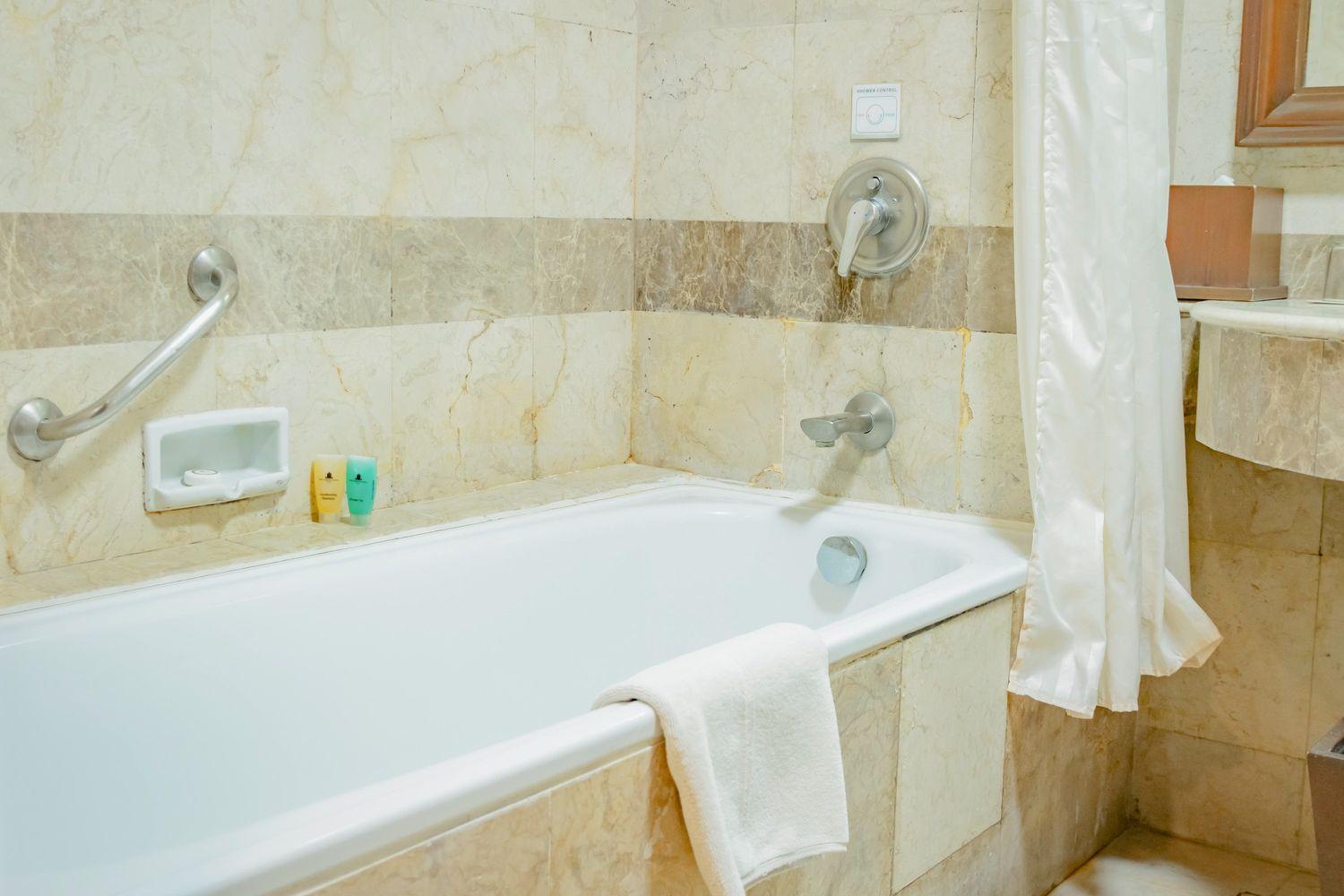 The Sunan 4* Surakarta (Solo)